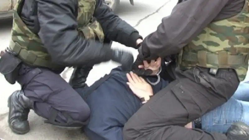 Ма&#1187;&#1171;ыстау облысында к&#1257;лік ж&#1199;ргізушісінен есірткі мен винчестер т&#1241;ркіленді