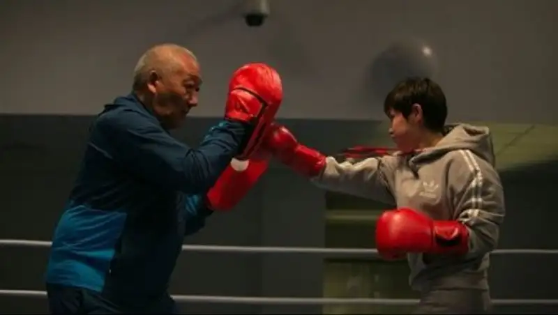 Тренер Назым Кызайбай исключён из тренерского совета Казахстанской федерации бокса