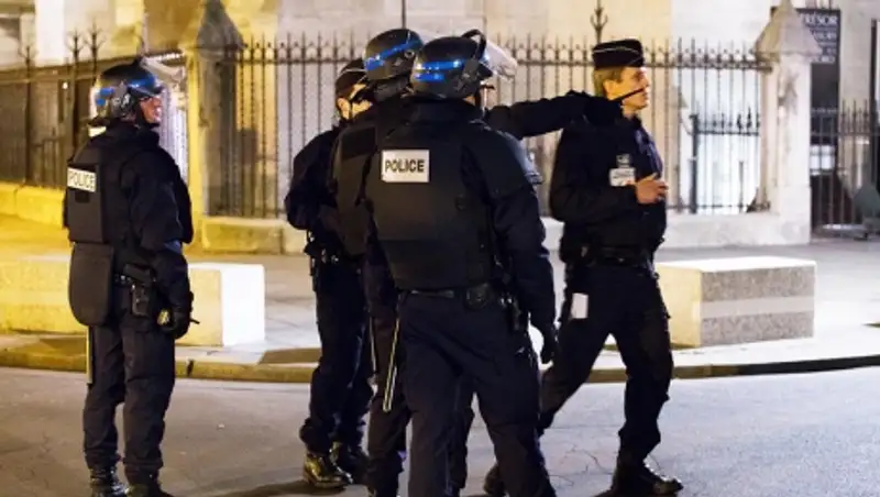 В шести лицеях в Париже объявлена эвакуация из-за угрозы взрыва