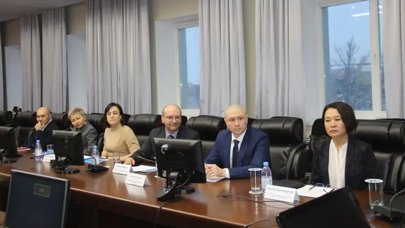 Shell модернизирует образовательную программу по химинженерии в ЗКАТУ им. Жангир хана, фото - Новости Zakon.kz от 24.11.2022 11:04