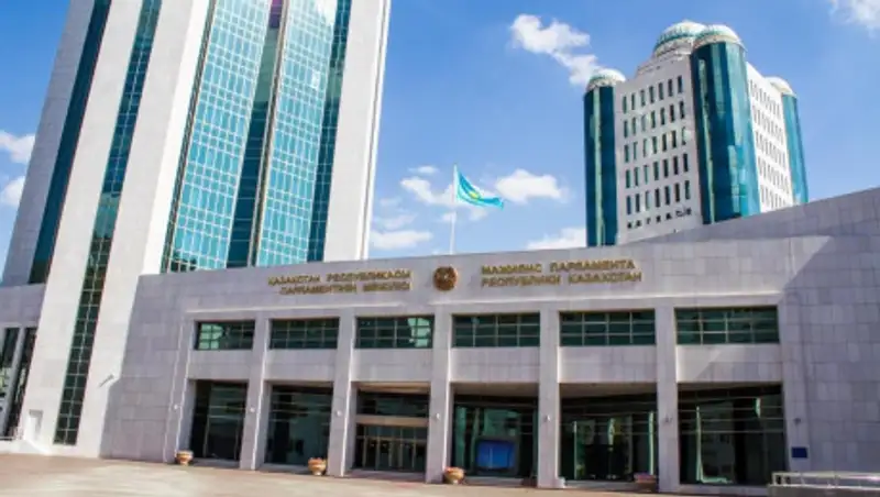 Пленарное заседание Мажилиса под председательством Нурлана Нигматулина