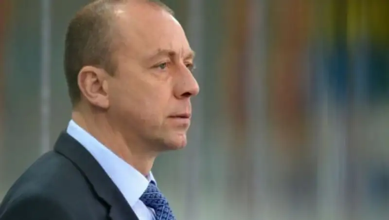 Андрей Скабелка покидает пост главного тренера хоккейного клуба "Барыс"