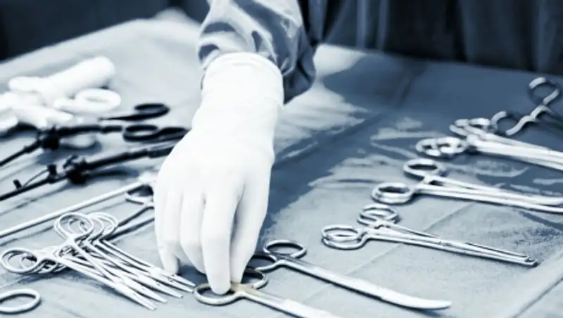 К&#1199;ріштен шашалып к&#1257;з ж&#1201;м&#1171;ан баланы&#1187; &#1257;лімі &#1199;шін д&#1241;рігерлер 4 миллион те&#1187;ге т&#1257;лейді  