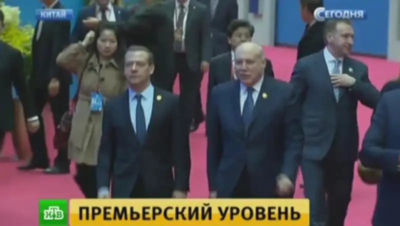 Медведев призвал ШОС присоединиться к операциям в нацвалютах с РФ