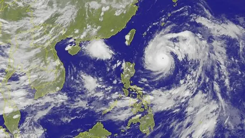 Тайфун "Нида" обрушился на юг Китая