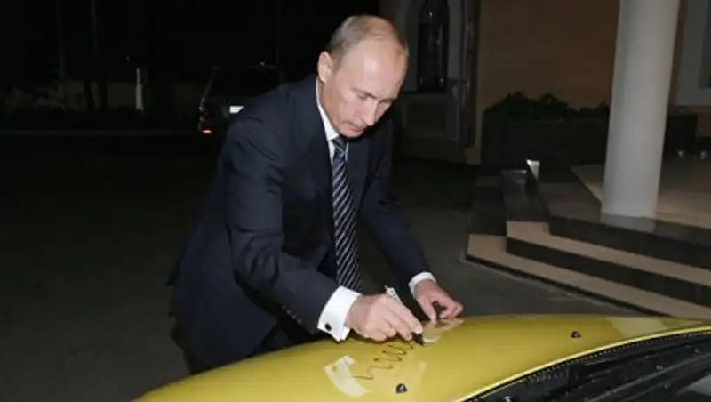Путин назвал "Ладу Калину" хорошей машиной