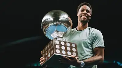 Гаэль Монфис поделился эмоциями от победы в финале турнира категории ATP-250 в Стокгольме, фото - Новости Zakon.kz от 23.10.2023 11:36