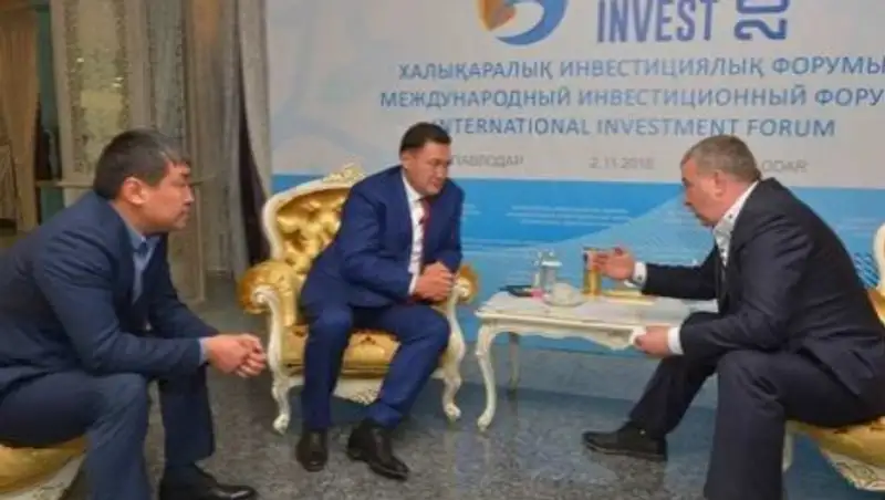 Аким Павлодарской области принимал инвесторов до полуночи