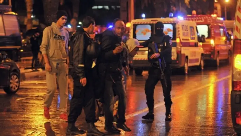 СМИ: Тунис после теракта закрывает границу с Ливией на 15 дней