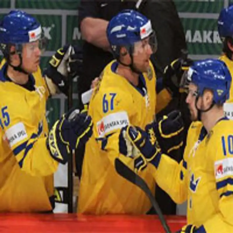 Шведские хоккеисты стали чемпионами мира и сняли древнее проклятие, фото - Новости Zakon.kz от 20.05.2013 15:41