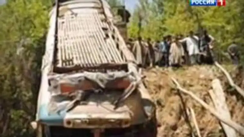 Стали известны имена россиян, разбившихся на автобусе в Индии