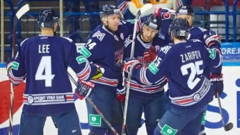 "Барыс" по буллитам проиграл "Магнитке"