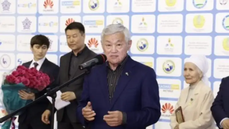 В Актобе проходит международный турнир по дзюдо памяти Алии Молдагуловой