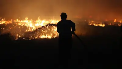 пожар Атырауская область, фото - Новости Zakon.kz от 21.09.2022 09:19