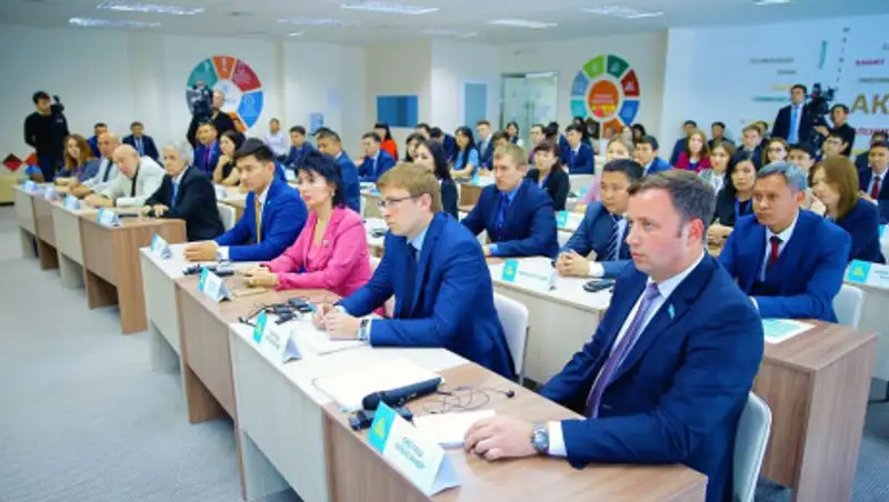 Школа политического менеджмента партии "Nur Otan" начнет обучать участников праймериз