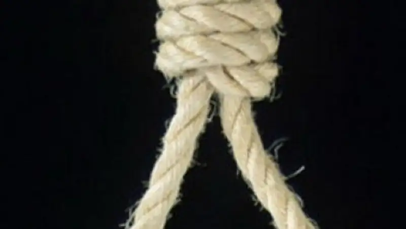 Мужчина покончил жизнь самоубийством на кладбище в Акмолинской области