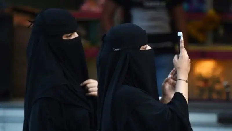 Женщин в Саудовской Аравии будут уведомлять о разводе по СМС