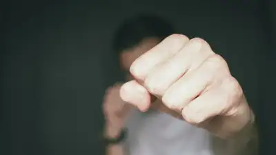 Избил и пытался изнасиловать: на женщину напали в Алматинской области, фото - Новости Zakon.kz от 02.08.2023 18:11