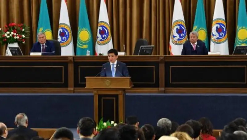 Байбек о реализации "Пяти социальных инициатив Президента" в Алматы