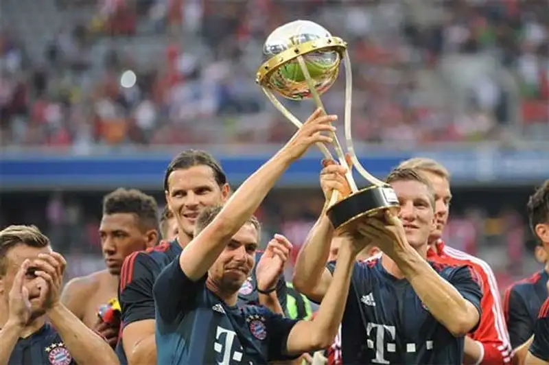 «Бавария» победила «Барселону» (фото) «Бавария» победила «Барселону» (фото), фото - Новости Zakon.kz от 25.07.2013 14:43