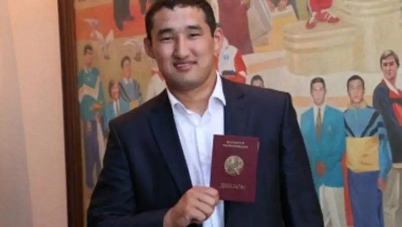 Обладатель титула «Каза&#1179;стан Барысы-2014» получил диплом магистра