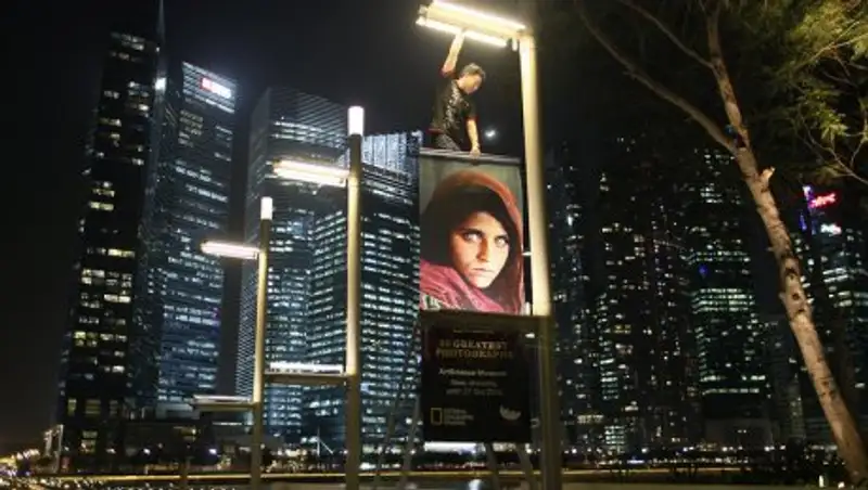 Девушку с обложки National Geographic не отпустили под залог