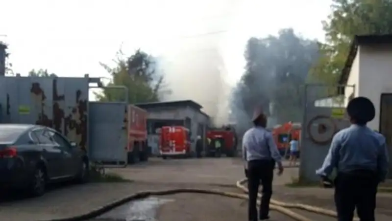 Пожар в цеху потушили в Алматы