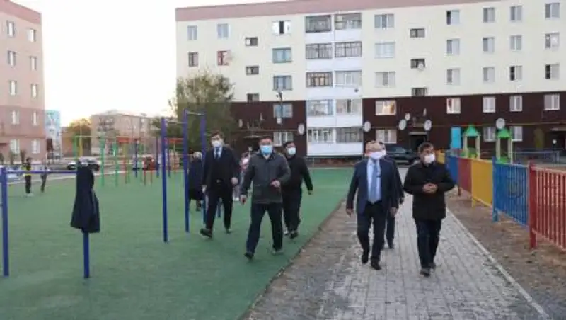 Уразалин ознакомился с реализацией программы "Дорожная карта занятости" в Каргалинском районе