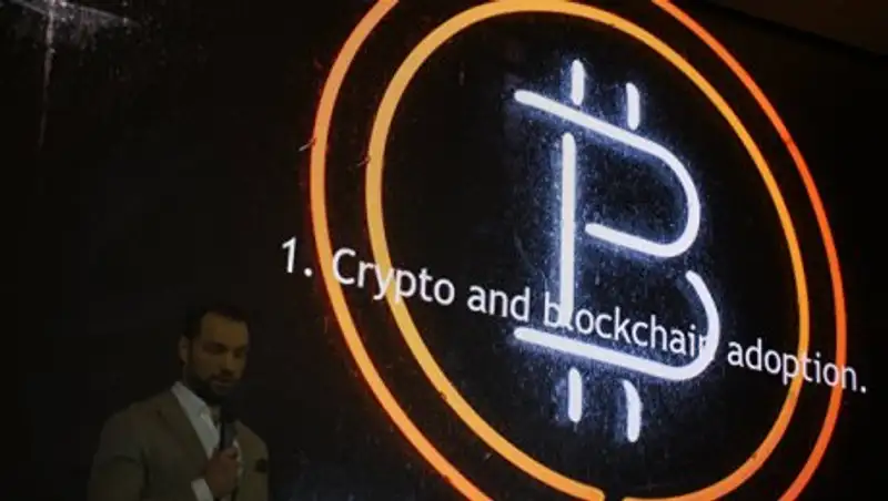 Курс биткоина снизился на полторы тысячи долларов