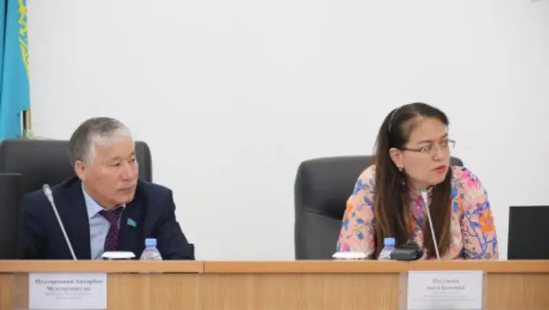 400 студентов из ВКО получат образовательные гранты из средств местного бюджета