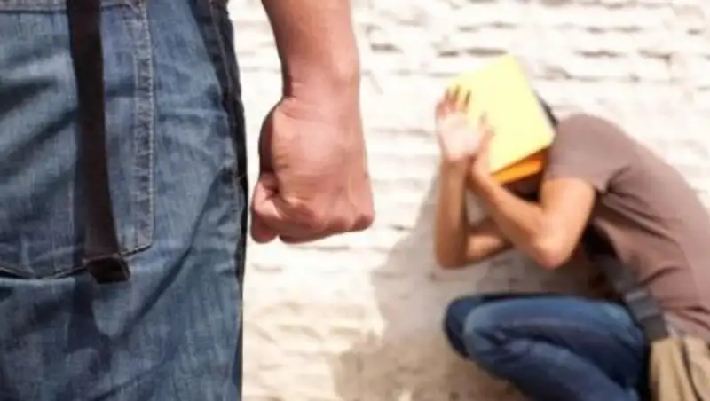 Драка в лицее Алматы: мужа соцпедагога обвинили в жестоком избиении школьника