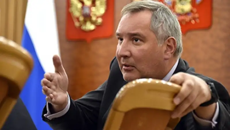 Рогозин предложил создать «холодный Шелковый путь» через Арктику