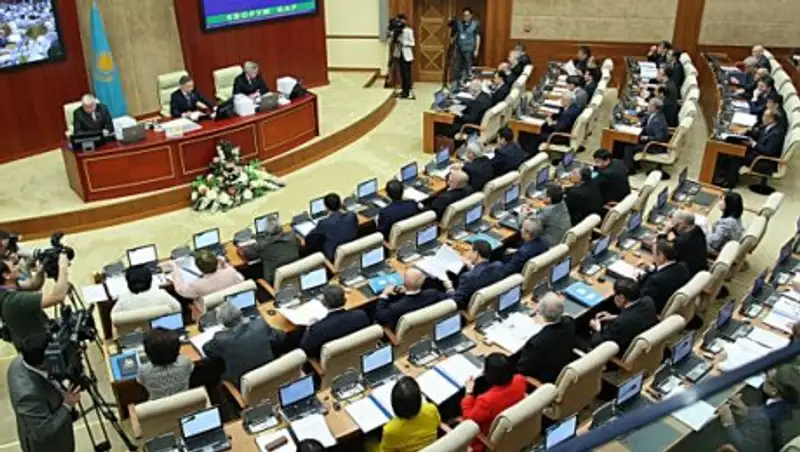 Комитет мажилиса рассмотрел отчеты Правительства и Счетного комитета об исполнении бюджета