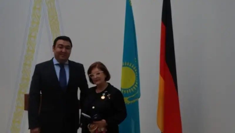 В Берлине прошла встреча с почетными консулами Казахстана в Германии