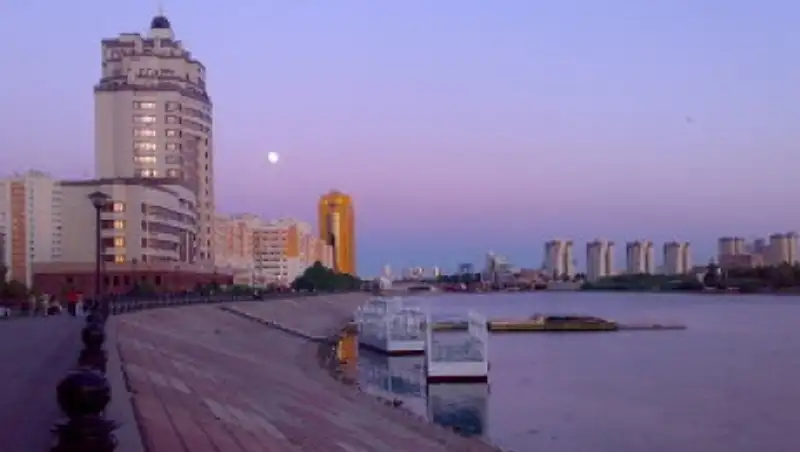 Неприятные запахи от накопителя сточных вод в Астане исчезнут к 2017 году