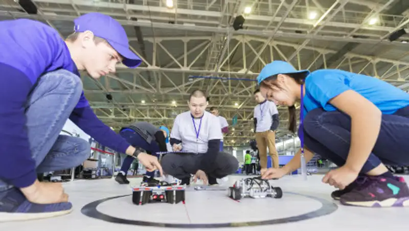 В Восточном Казахстане масштабно стартовал чемпионат по IT-технологиям Skills for geeks