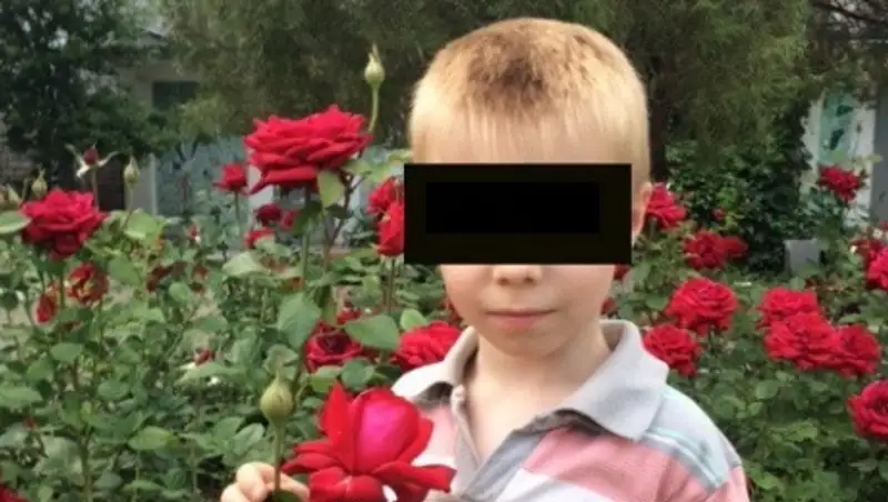 Воспитанник талдыкорганского детдома не может уехать в Италию к приемным родителям