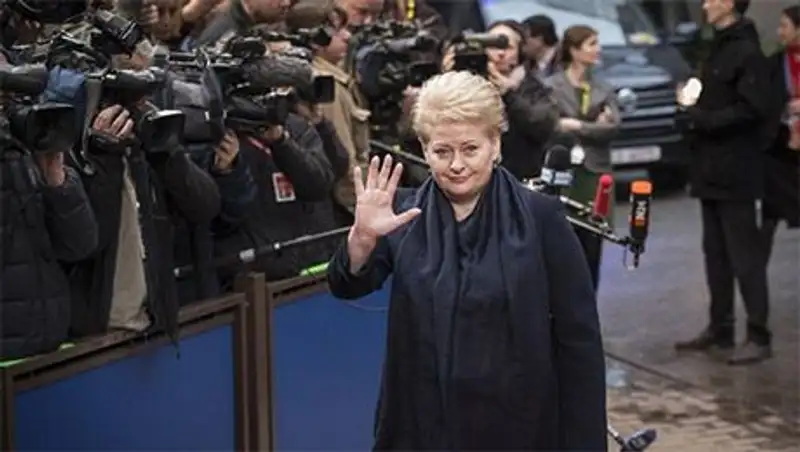 Нурсултан Назарбаев поздравил Дале Грибаускайте с переизбранием на пост президента Литвы