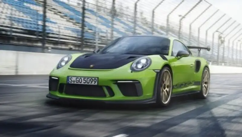 Porsche представил обновлённый 911 GT3 RS