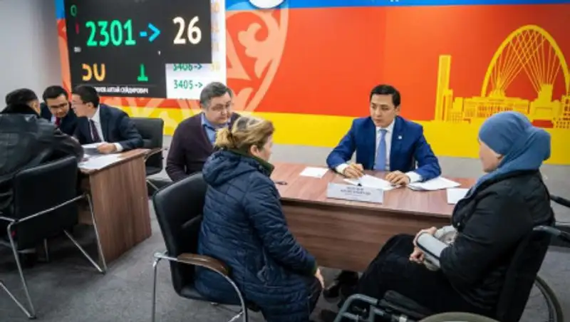 Единый день приема граждан. В акимат столицы обратились почти 700 человек