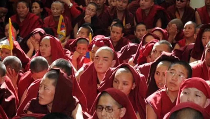 Китайских коммунистов призвали дружить с тибетскими монахами, фото - Новости Zakon.kz от 14.12.2013 23:18