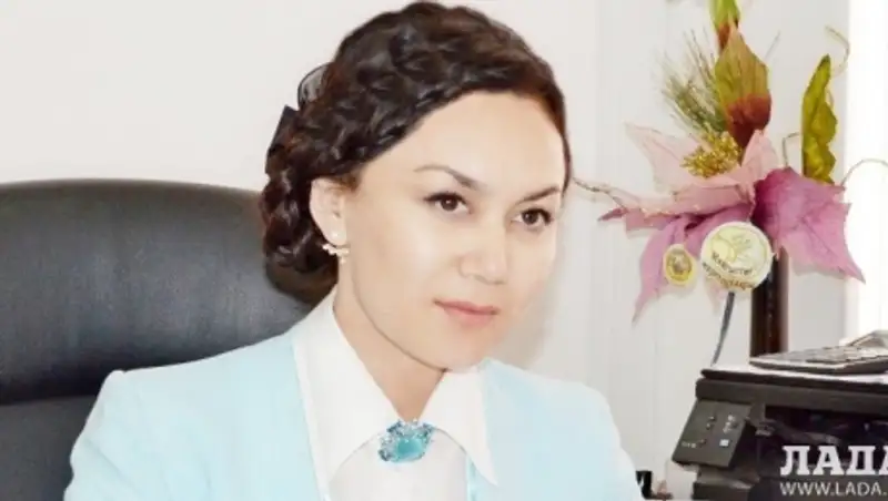 Полиция: Мужчину, который голым ходил по Актау, никто не избивал и не раздевал донага