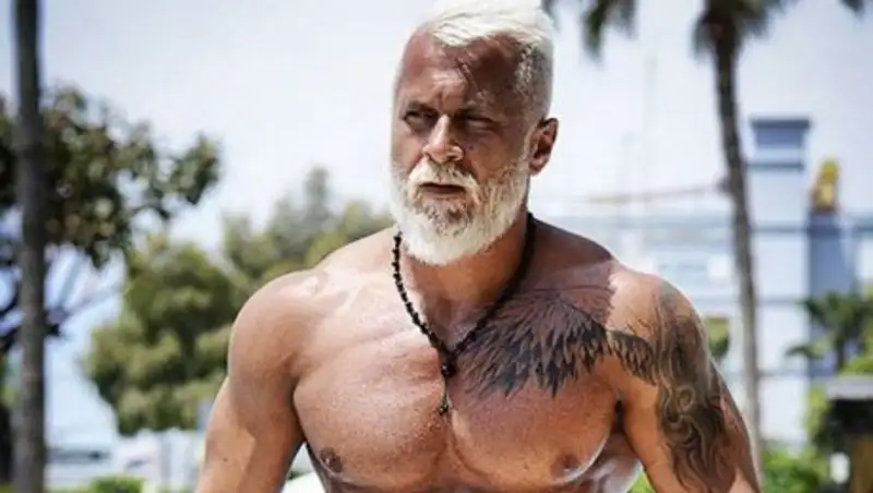 Бодибилдер состарил себя, чтобы стать звездой "Инстаграма"