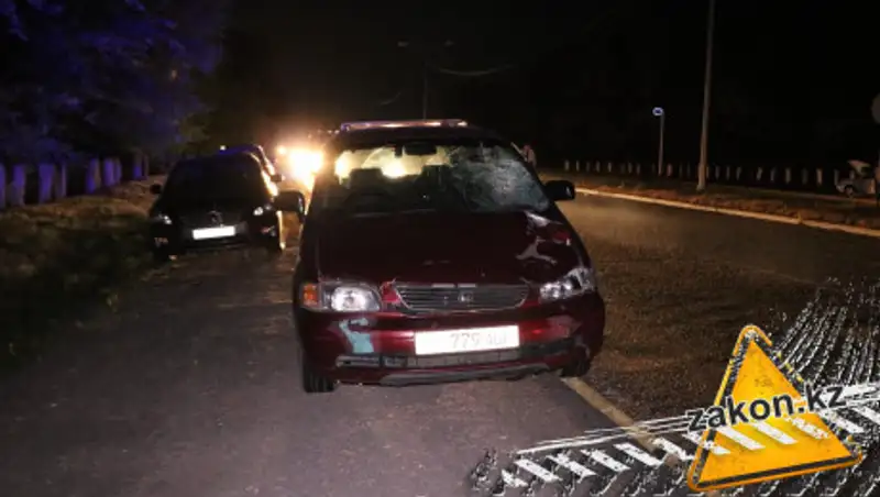 Мужчину сбили на трассе Алматы - Бишкек