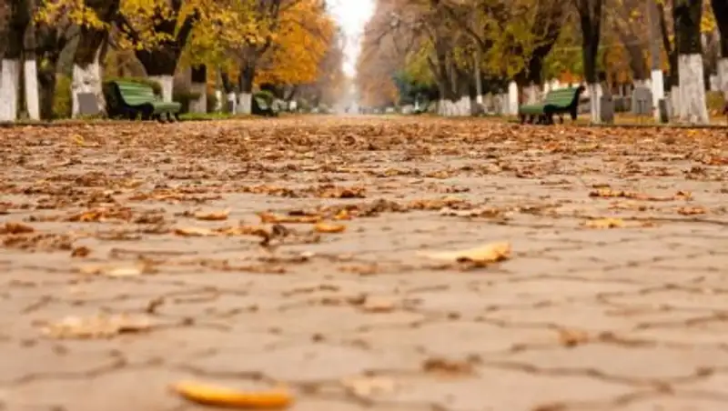 Октябрь для казахстанцев начнётся с похолодания