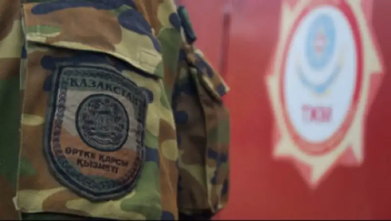 В Алматы горели складские помещения