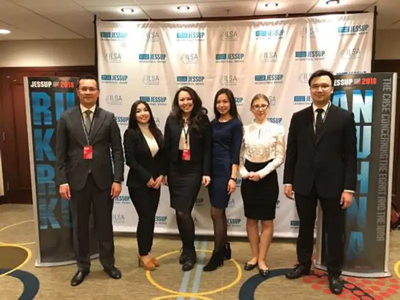 Университет КАЗГЮУ вошел в топ-50 ВУЗов мира, фото - Новости Zakon.kz от 12.04.2018 17:06