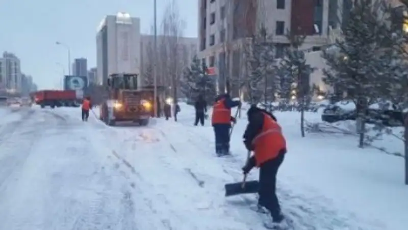 Около 3 млн кубометров снега вывезено из Астаны за зиму