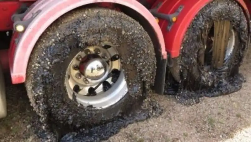 Дороги расплавились из-за аномальной жары в Австралии