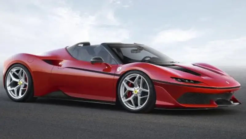 Ferrari представила эксклюзивный родстер J50